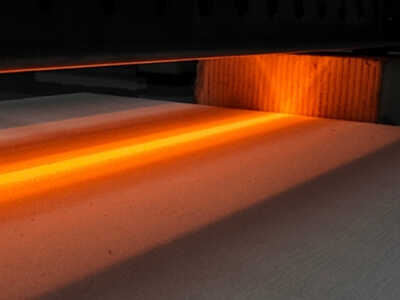 如何選擇焊接技術？紅外線焊接與激光焊接的深度對比！