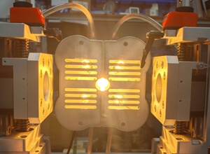 “專(zhuān)精特新企業(yè)”朗普光電—16 年深耕特種光源，賦能科研紅外線(xiàn)加熱全場(chǎng)景需求